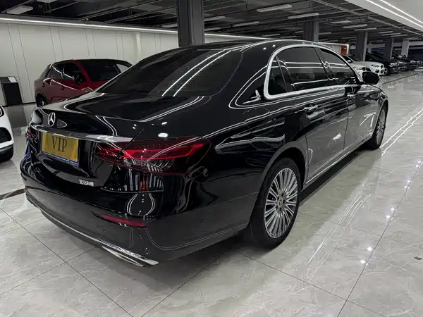Mercedes-Benz E-Class 2021