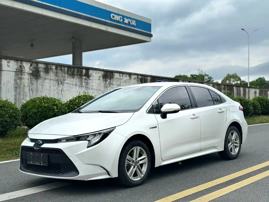 Toyota Levin 2022 — фото 1