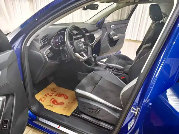 Audi Q3 2021