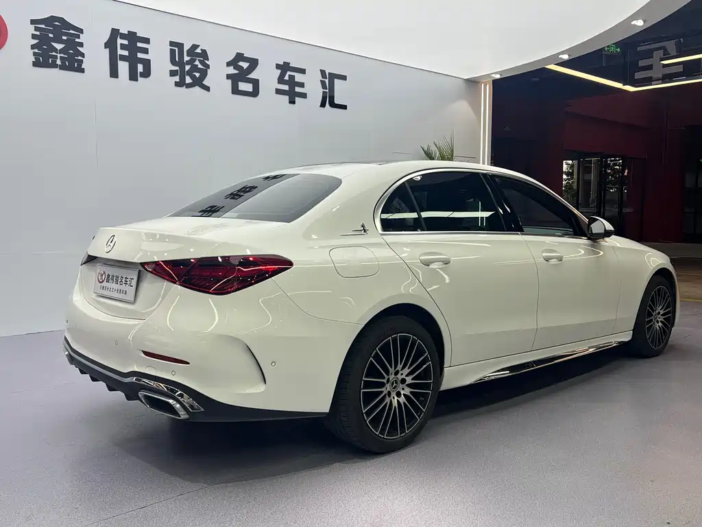 Mercedes-Benz C-Class 2025 — фото 14