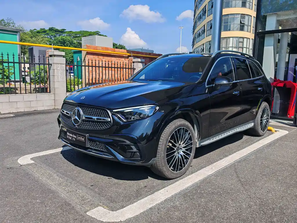 Mercedes-Benz GLC 2023 — фото 1