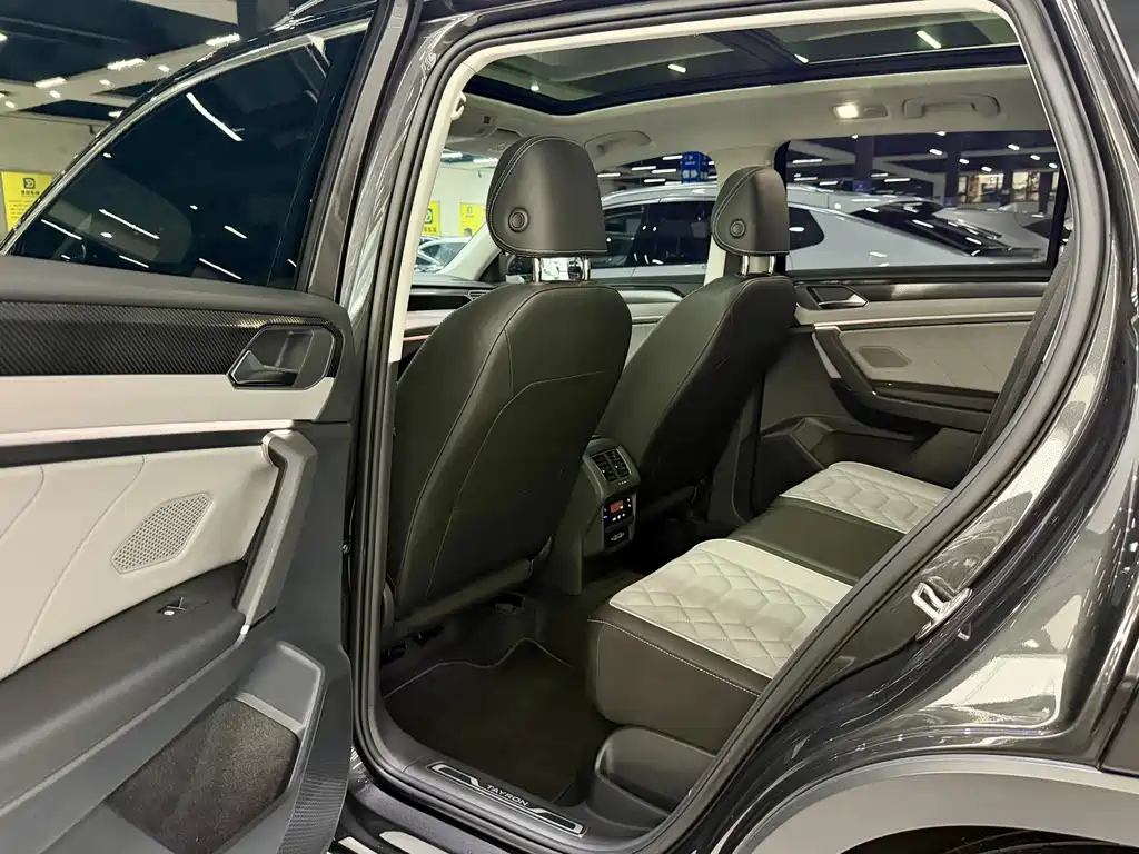 Volkswagen Tayron 2023