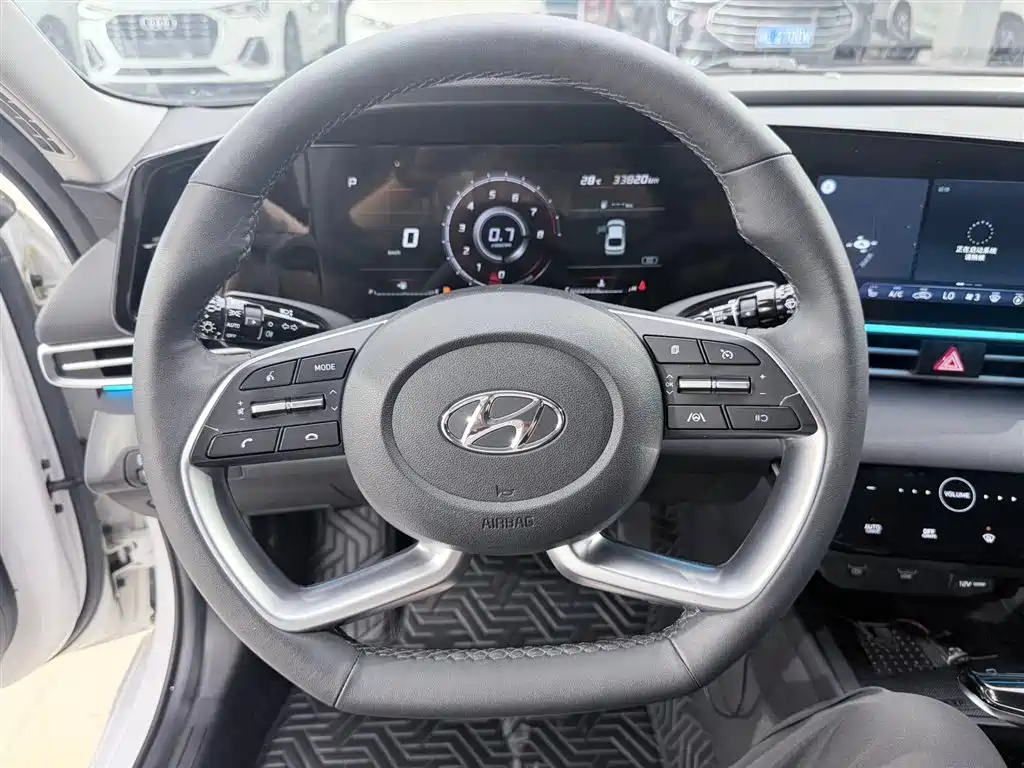 Hyundai Elantra 2021 — фото 10