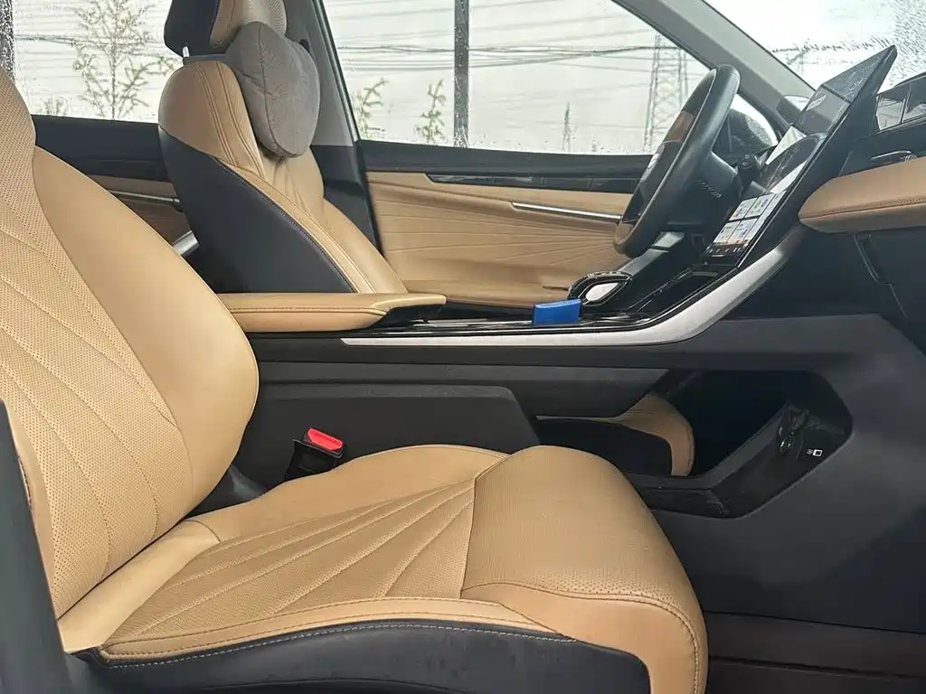 Geely Boyue L 2023 — фото 10