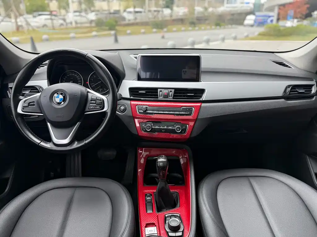 BMW X1 2017 — фото 13