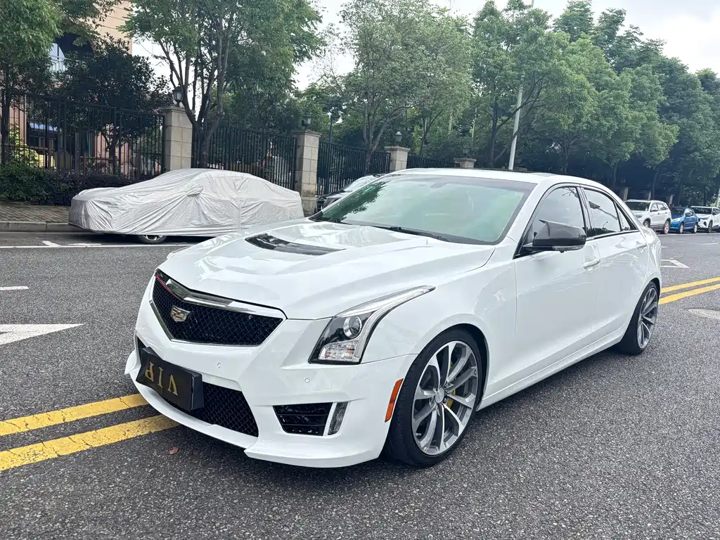 Cadillac ATS-L 2018 — фото 1