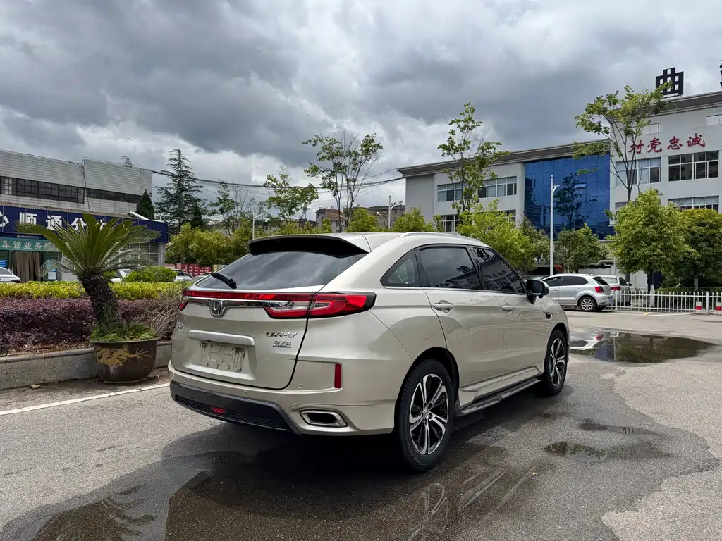 Honda UR-V 2017 — фото 9