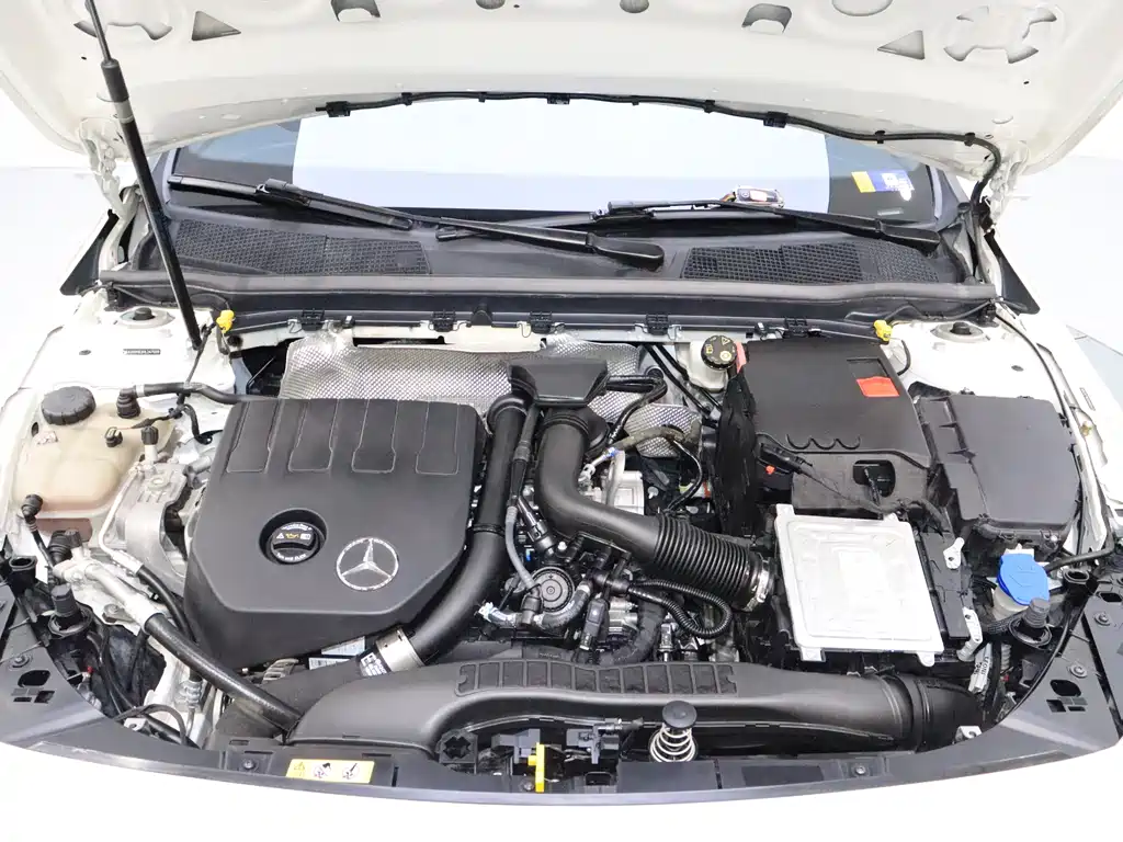 Mercedes-Benz A-Class 2022 — фото 10