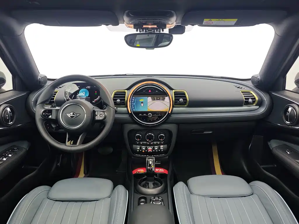 MINI Clubman 2023 — фото 13