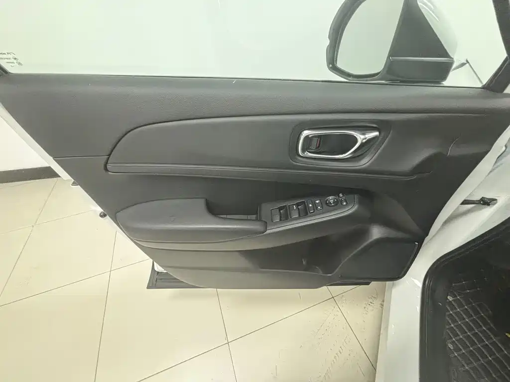 Honda Vezel 2023 — фото 20