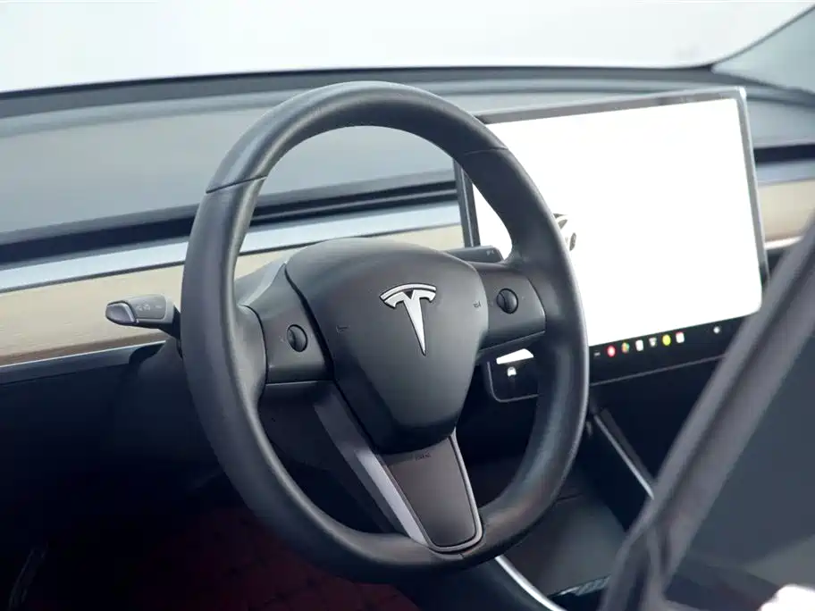 Tesla Model 3 2020 — фото 7