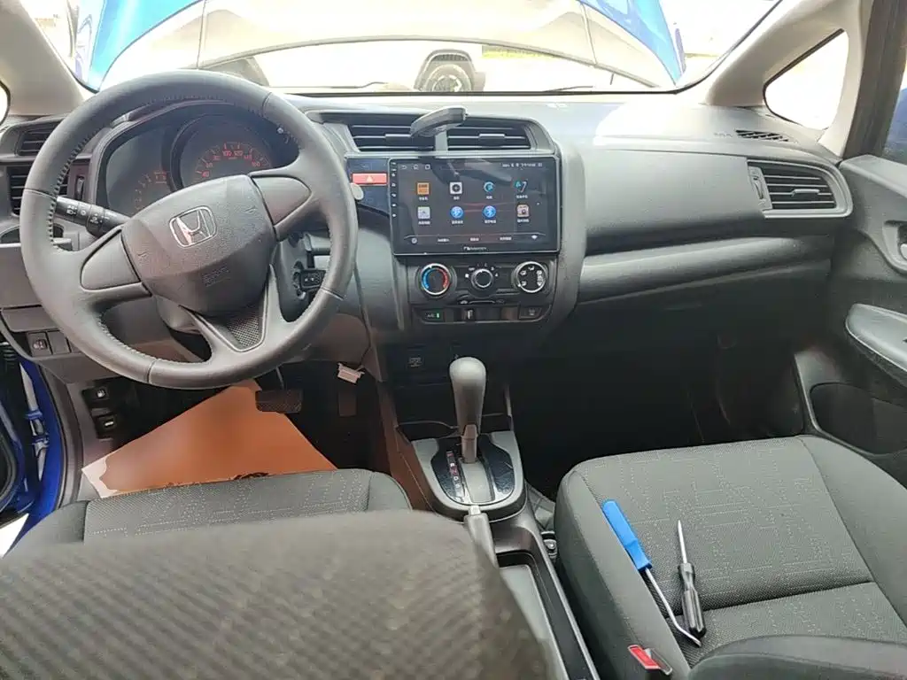 Honda Fit 2015 — фото 10