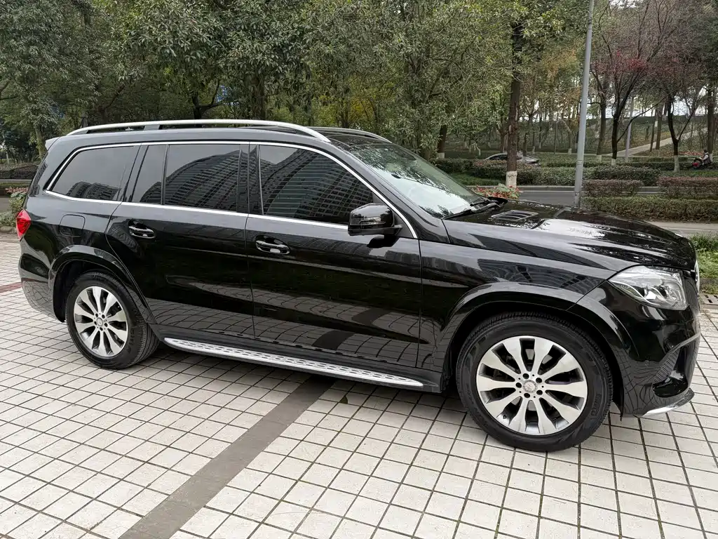 Mercedes-Benz GLS 2017 — фото 10