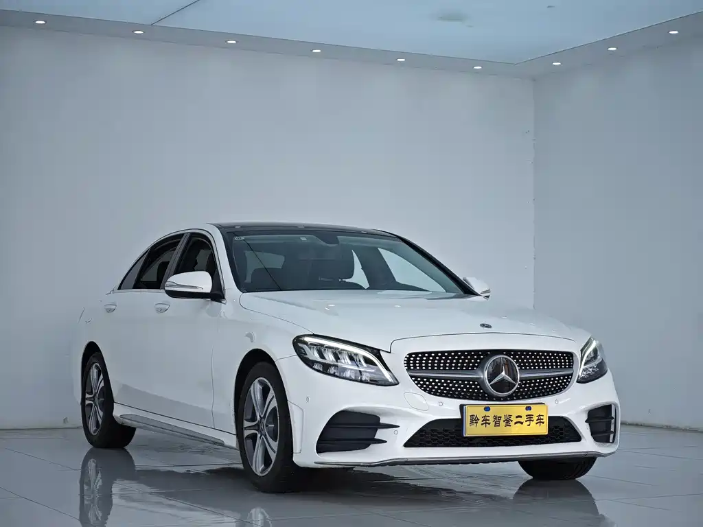 Mercedes-Benz C-Class 2019 — фото 3