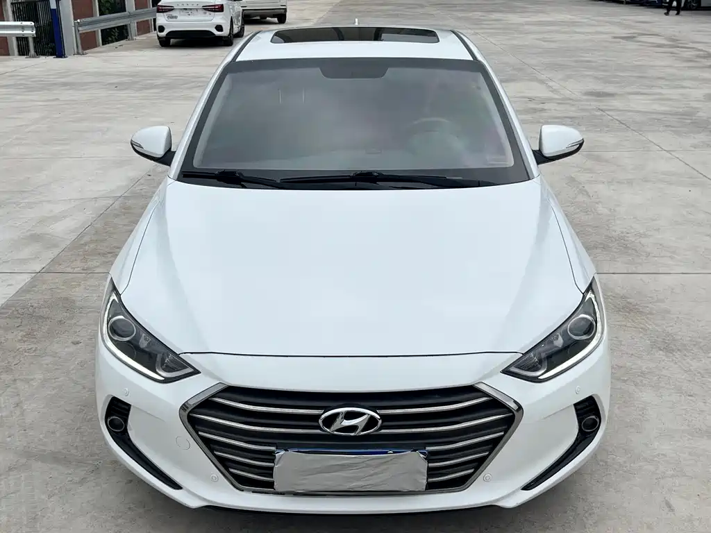 Hyundai Elantra 2019