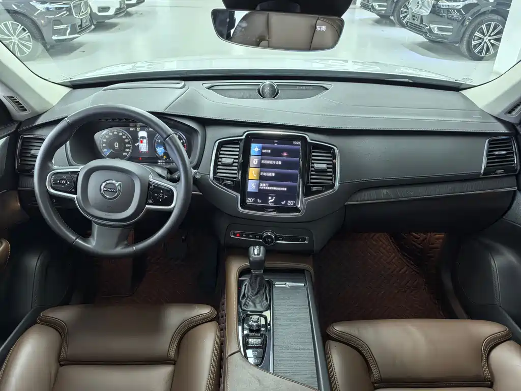 Volvo XC90 2020 — фото 3