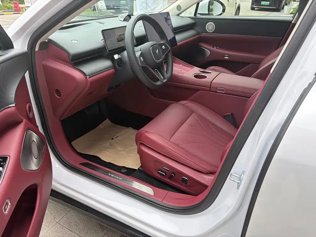 VOYAH Passion L 2025