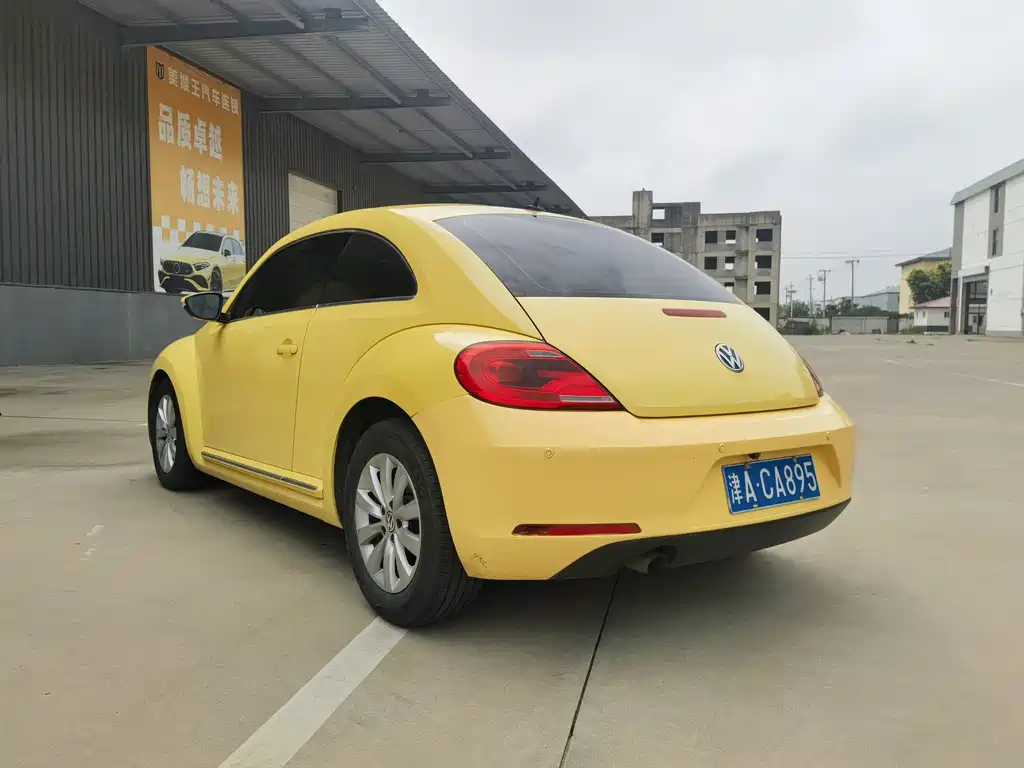 Volkswagen Beetle 2013