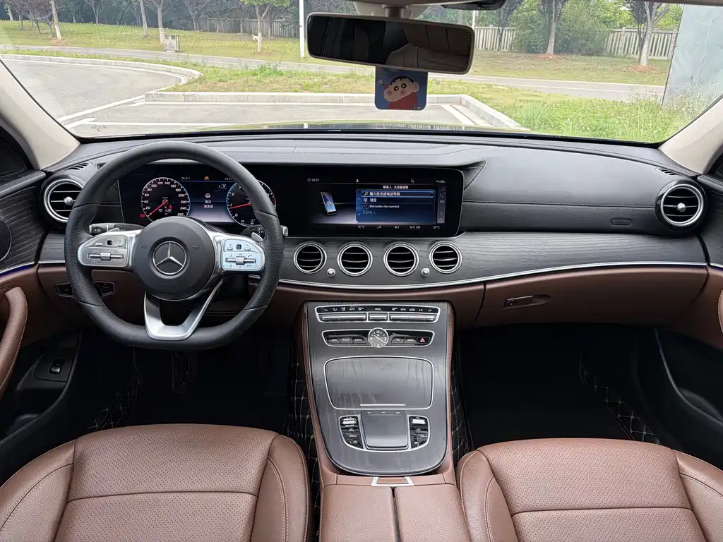 Mercedes-Benz E-Class 2020 — фото 13