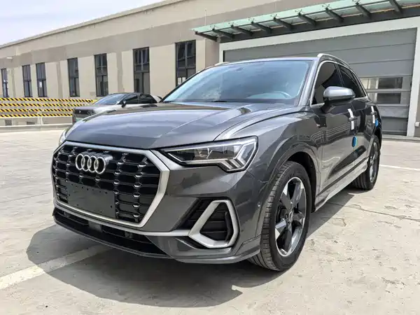 Audi Q3 2021