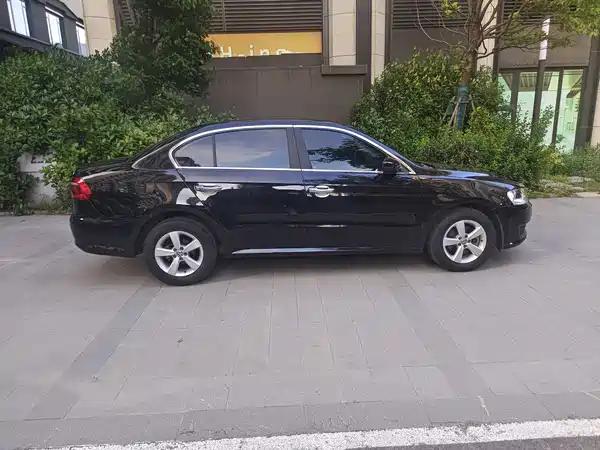 Volkswagen Lavida 2015