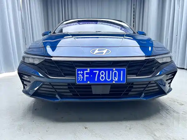 Hyundai Elantra 2023