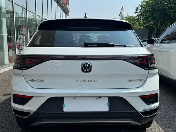 Volkswagen T-Roc 2023