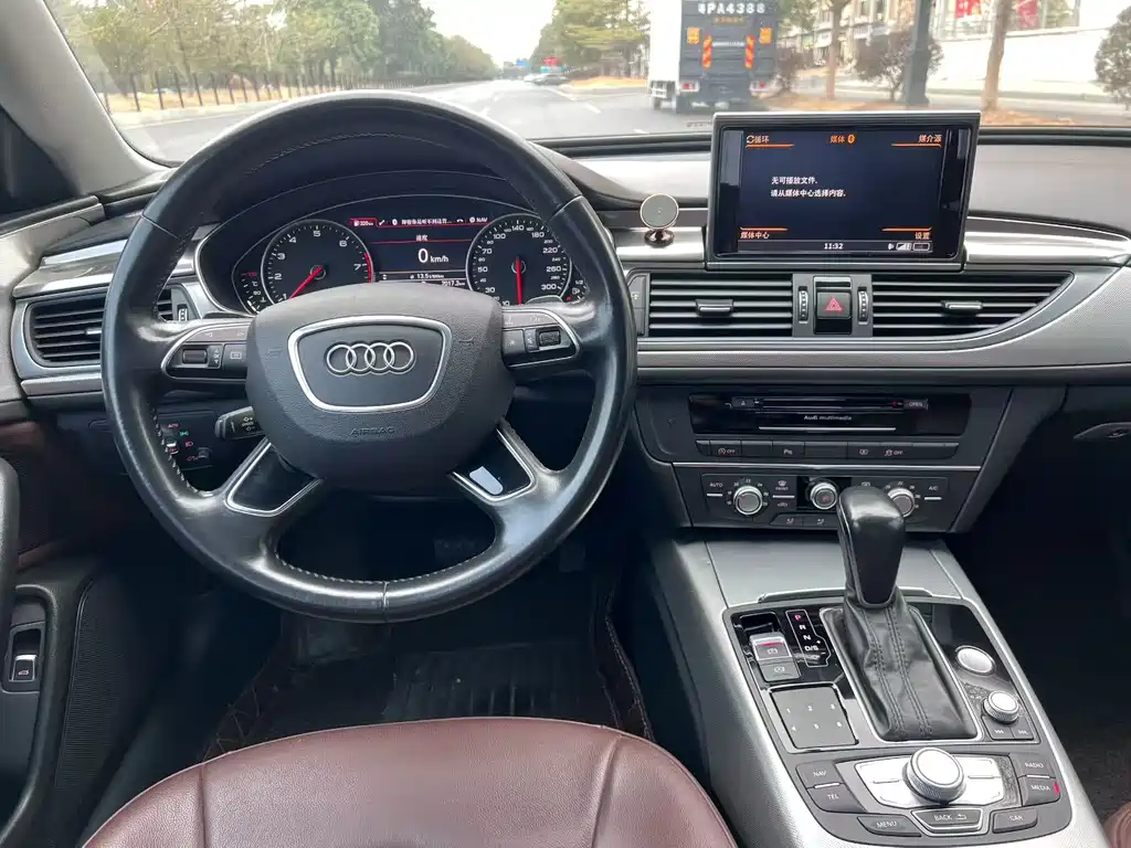 Audi A6L 2016