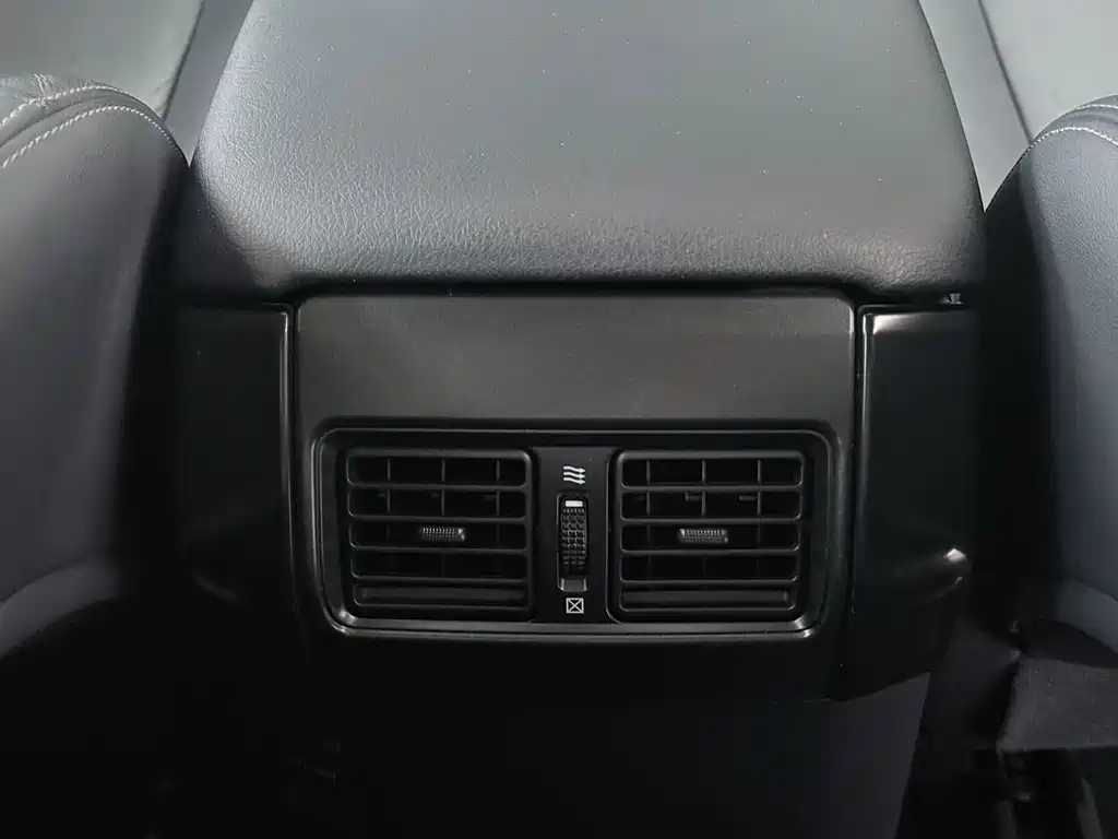 Toyota Prado 2017 — фото 19
