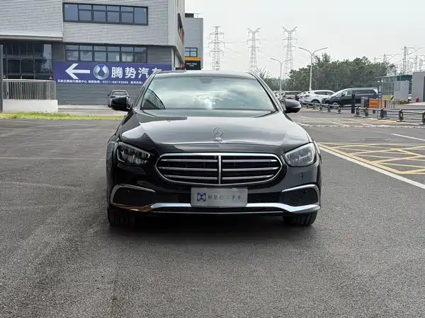 Mercedes-Benz E-Class 2022