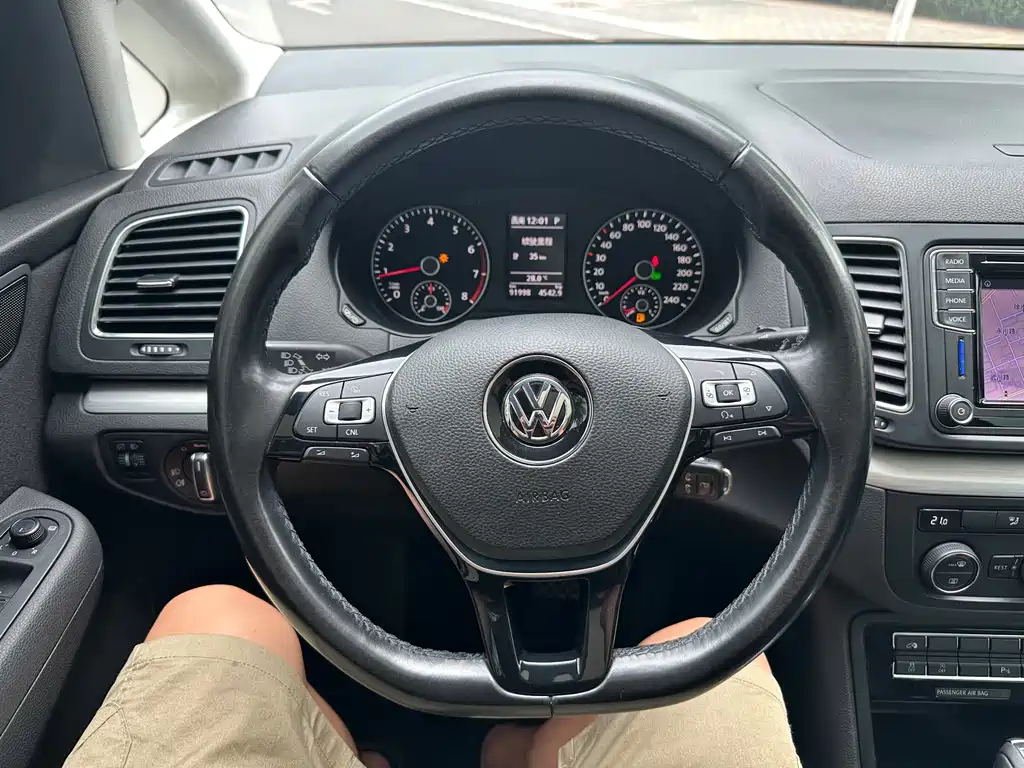 Volkswagen Sharan 2018 — фото 8
