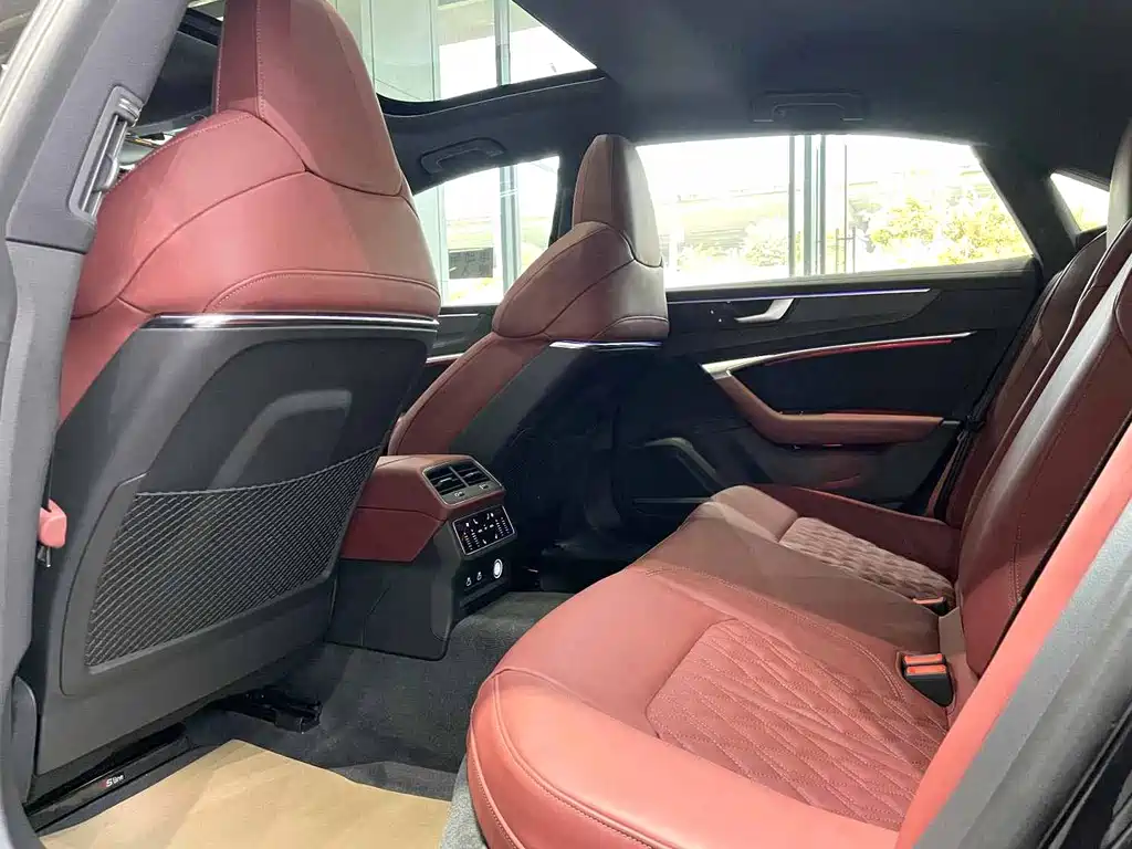 Audi A7L 2023 — фото 6