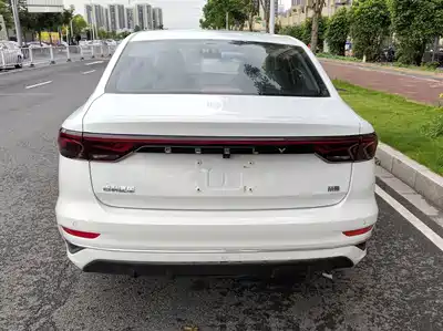 Geely Emgrand 2023