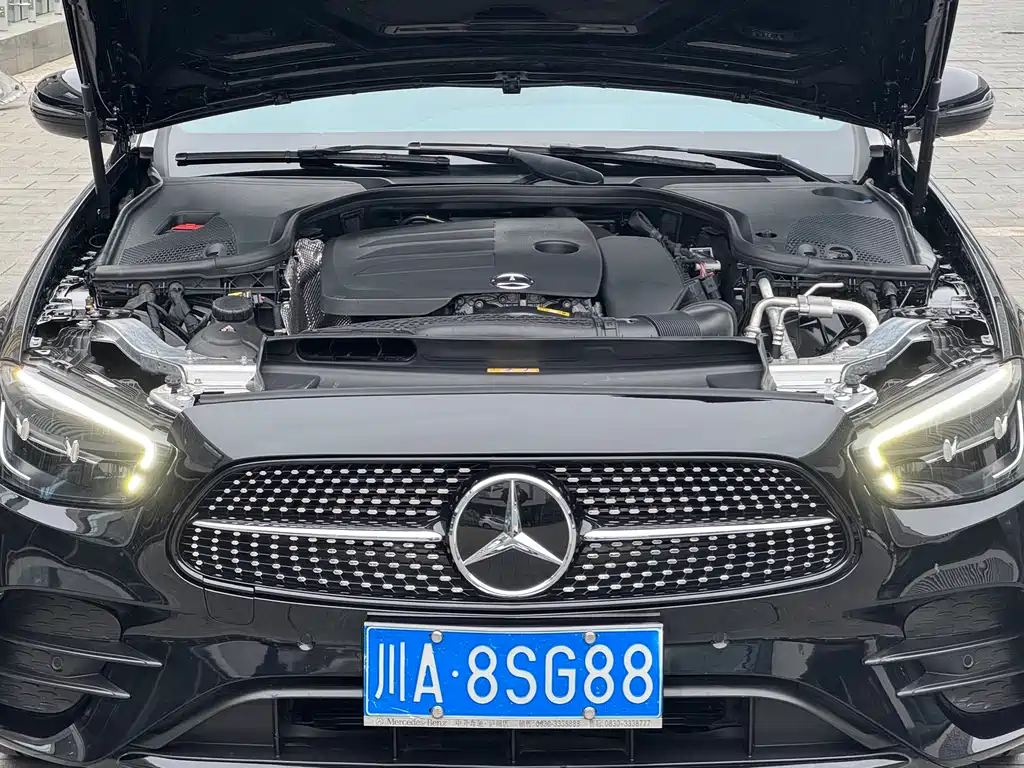 Mercedes-Benz E-Class 2022 — фото 9