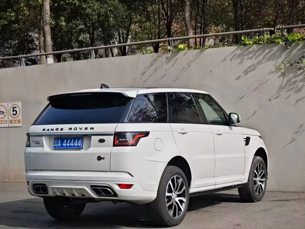 Land Rover Sport 2017 — фото 9
