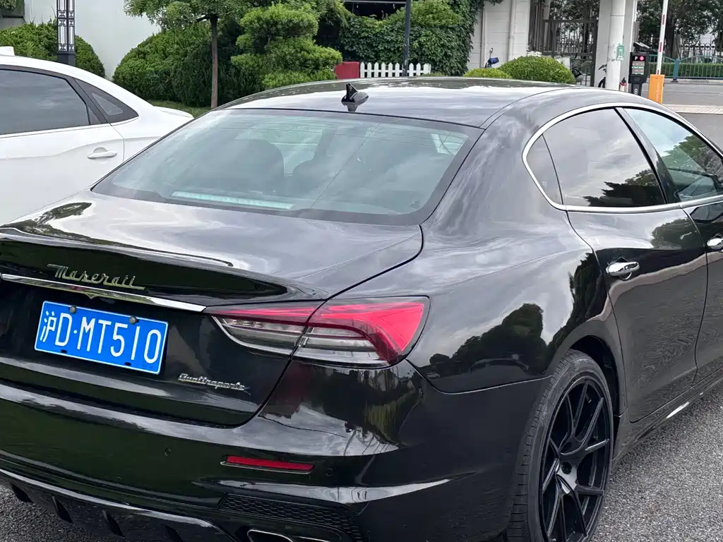 Maserati Quattroporte 2016 — фото 6