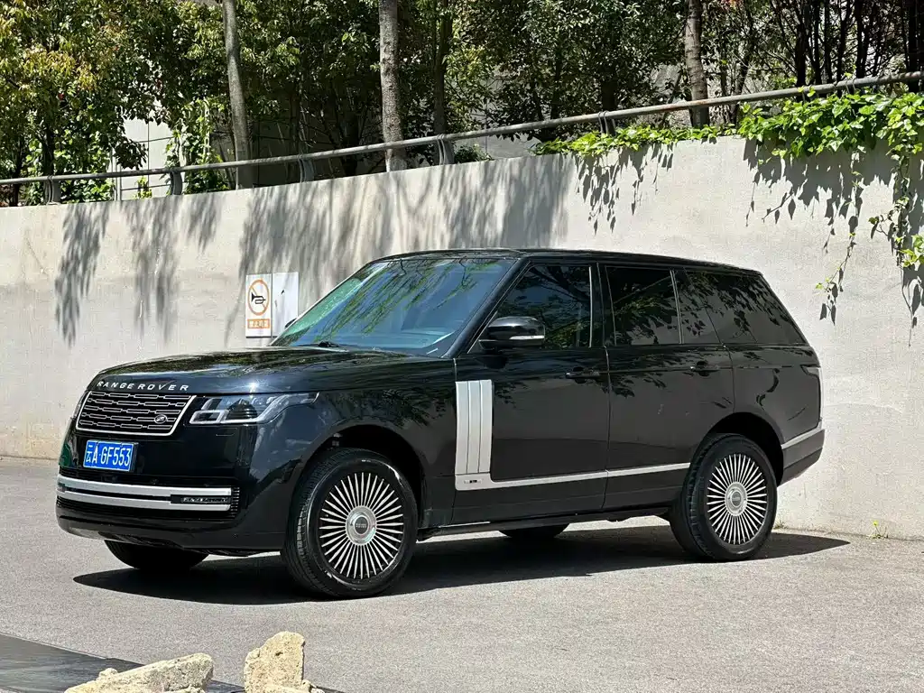 Land Rover Range Rover 2017 — фото 1
