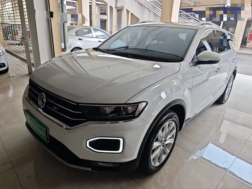 Volkswagen T-Roc 2019 — фото 2
