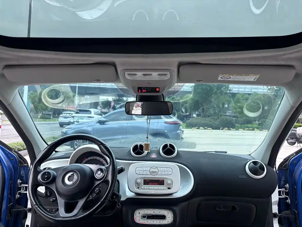 smart Forfour 2017 — фото 17