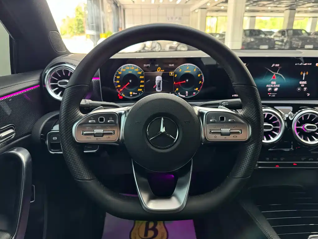 Mercedes-Benz A-Class 2020 — фото 9