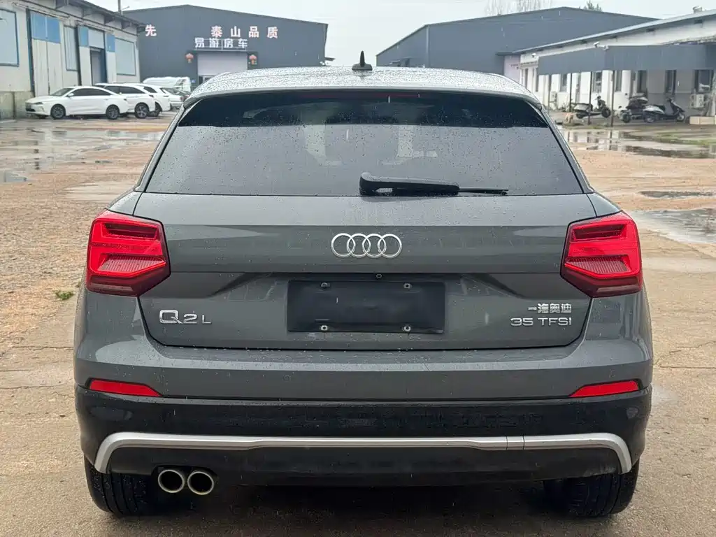 Audi Q2L 2021 — фото 8