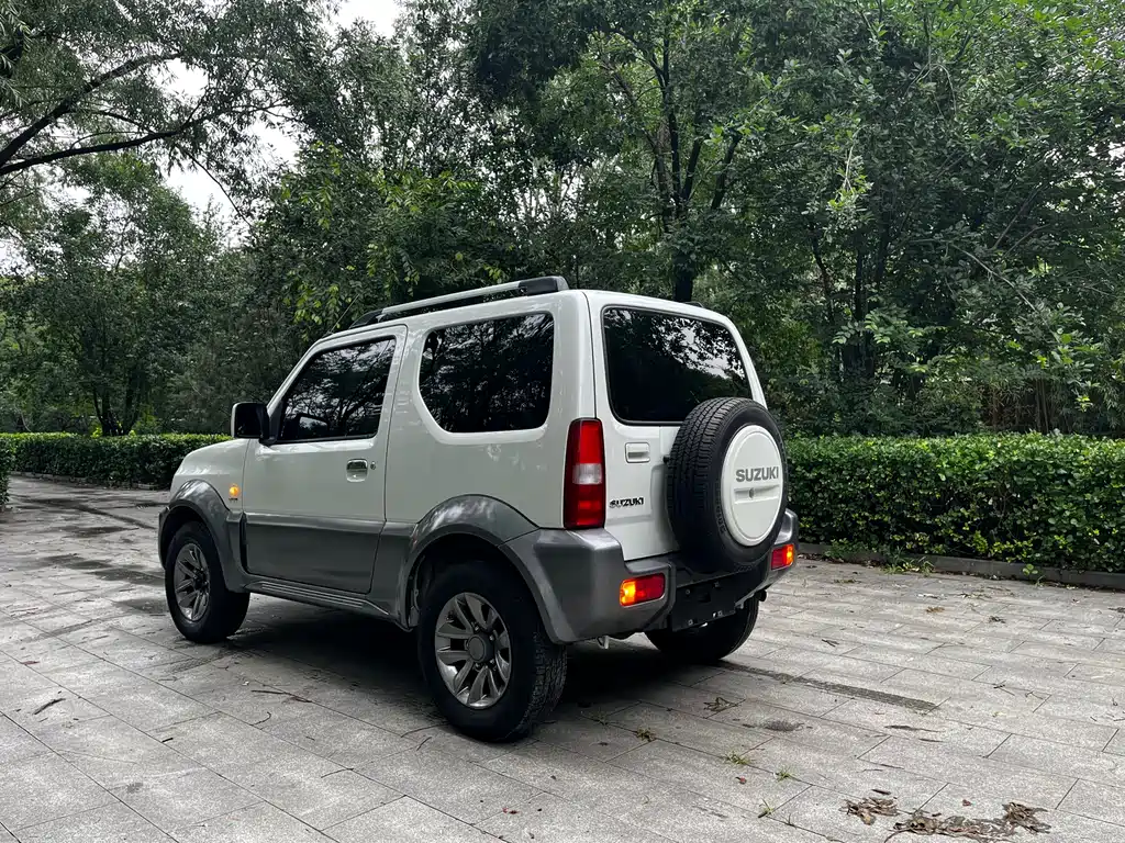 Suzuki Jimny 2017 — фото 5