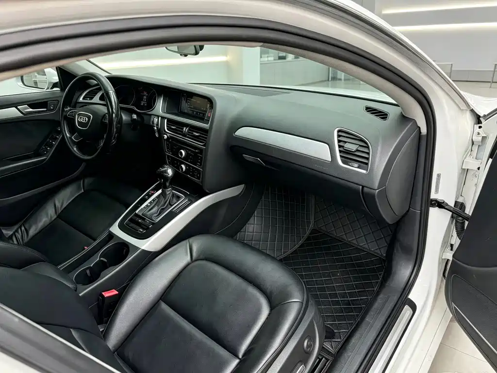 Audi A4L 2016 — фото 7