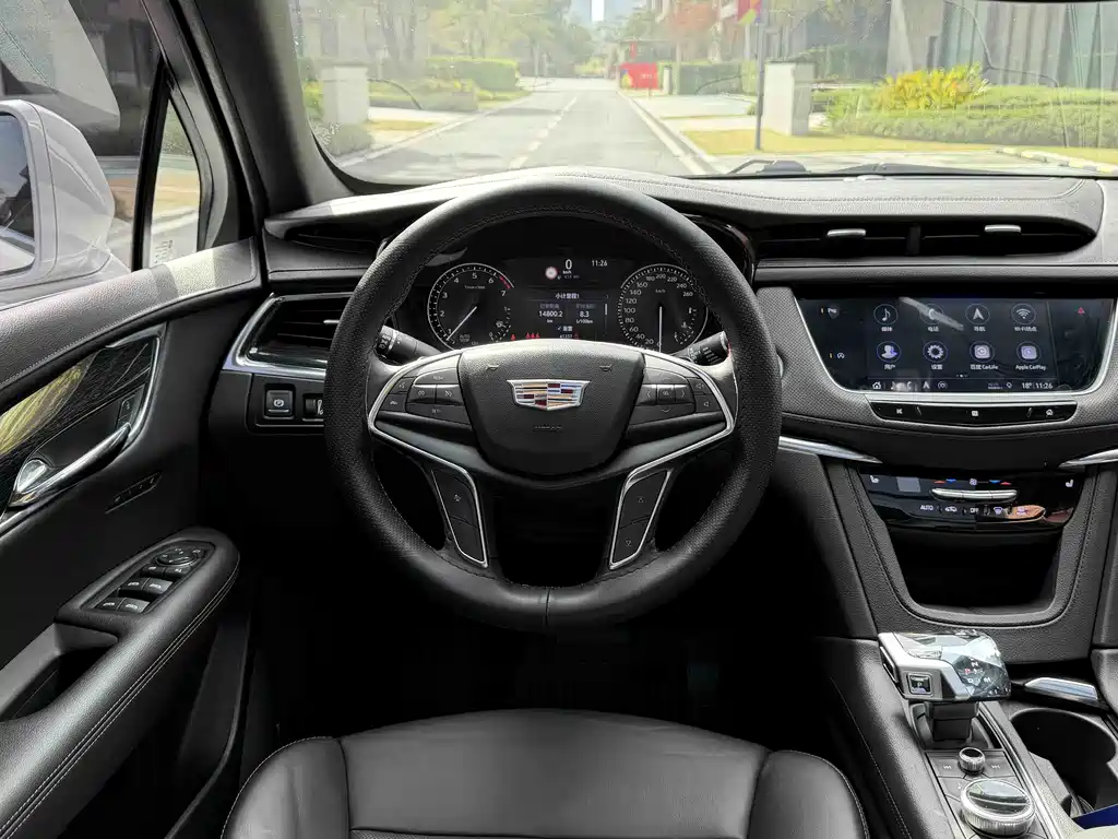 Cadillac XT5 2020 — фото 6