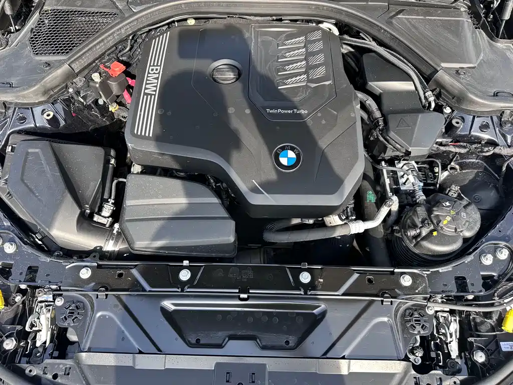 BMW 3 Series 2023 — фото 17