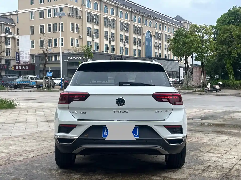 Volkswagen T-Roc 2021 — фото 9