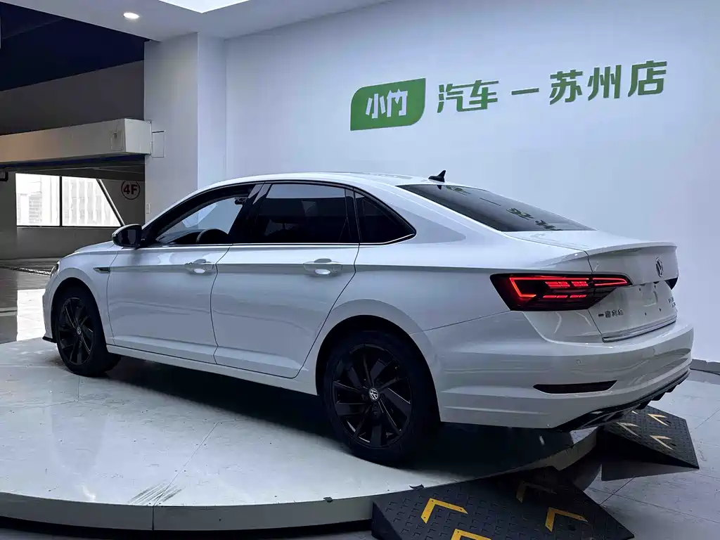 Volkswagen Sagitar 2021