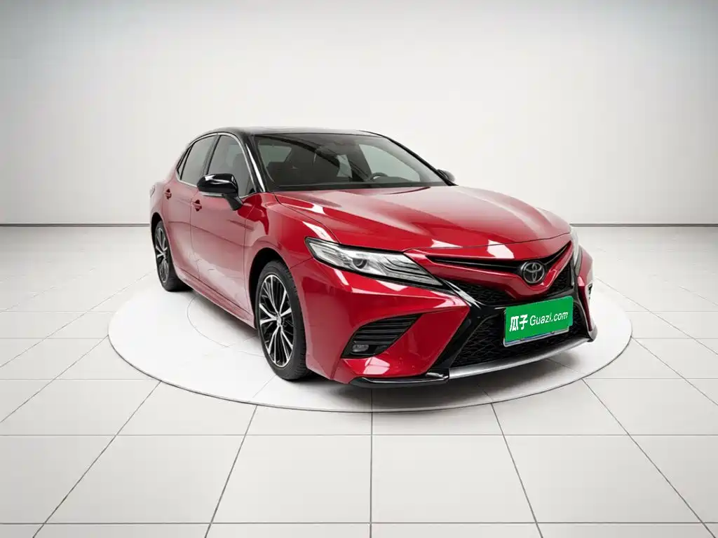 Toyota Camry 2020 — фото 3