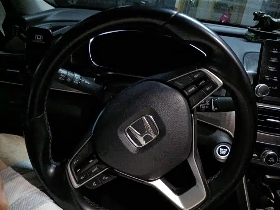 Honda Accord 2020 — фото 15