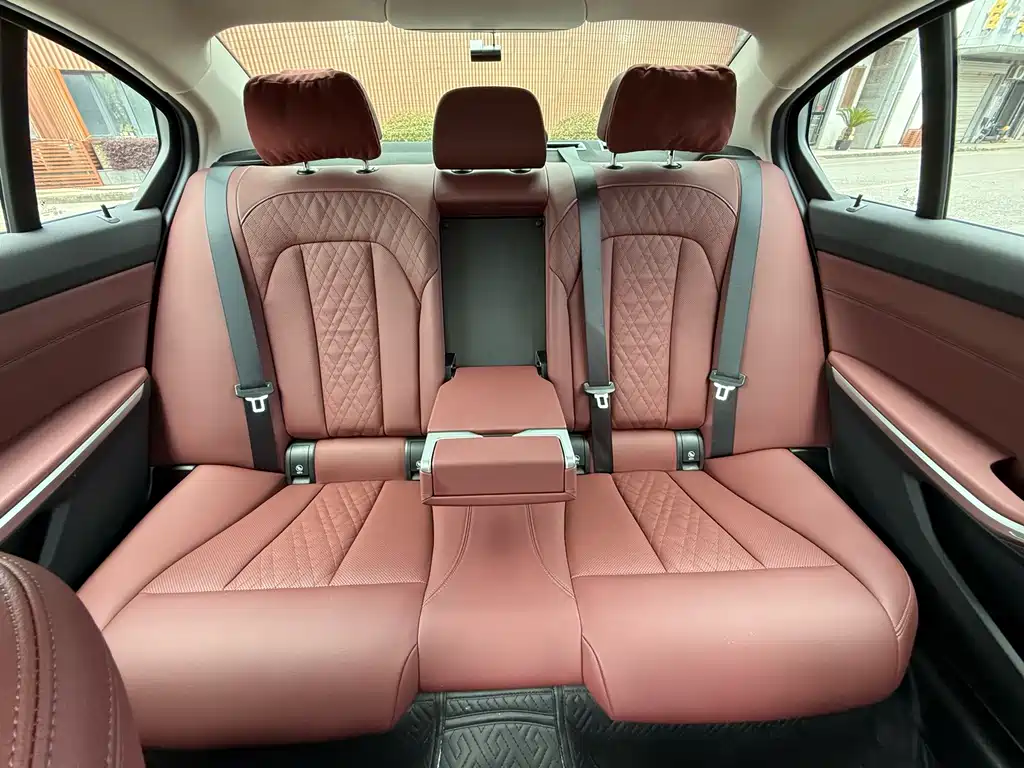 BMW i3 2023 — фото 17